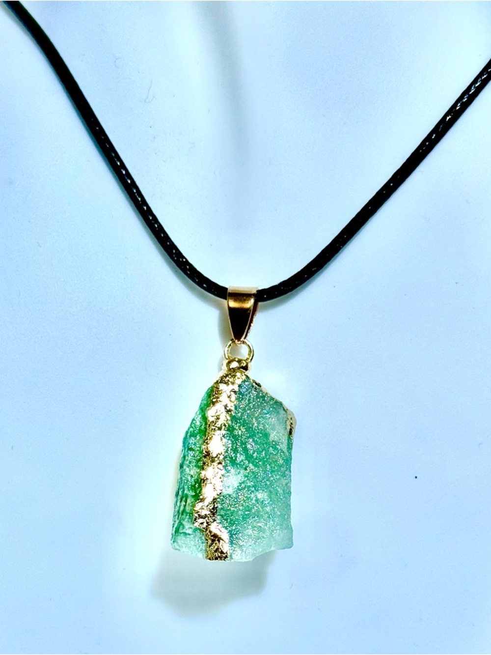 Vintage green irregular shape natural stone necklace pendant gold color wrap